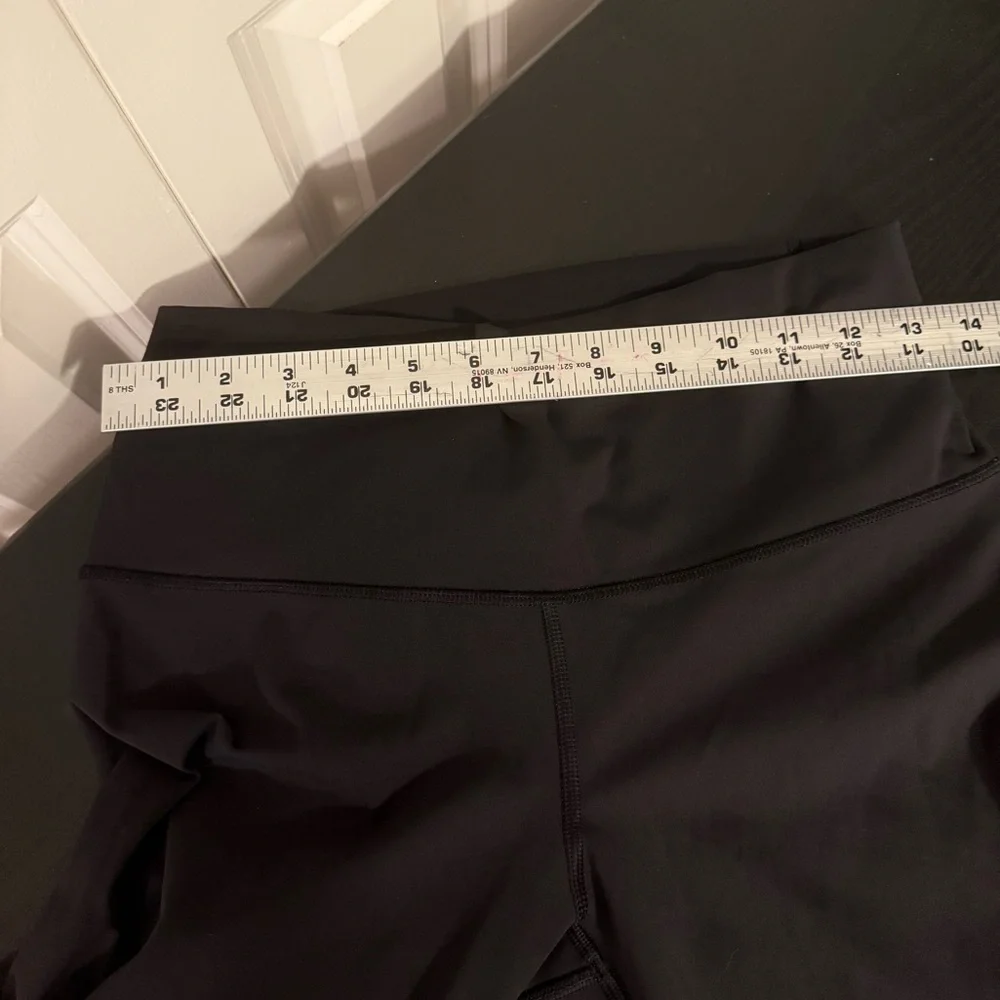 lululemon athletica If You’re Lucky Leggings 30in Inseam Black Gray Mesh 8